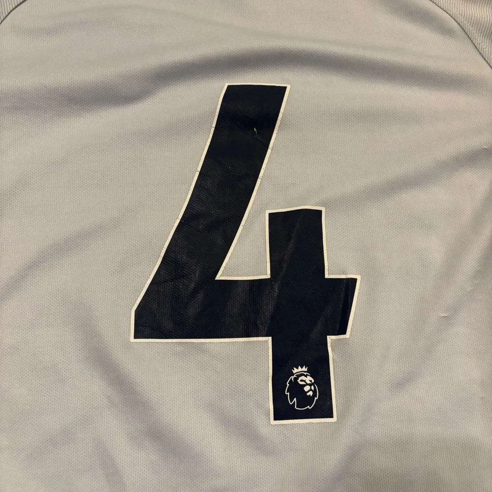 Nike Chelsea FC 2017-18‎ Away Jersey White Blue Mens Medium Fabregas Number 4